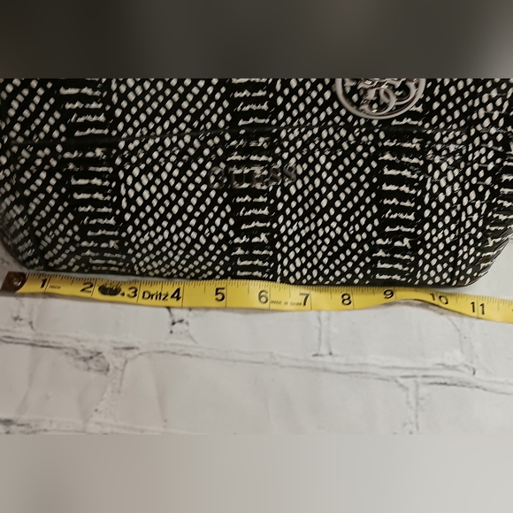 Guess Black-White Embossed Reptile Print Tote Bag - Picture 9 of 10